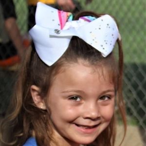 Meet your Posher, Suzanne